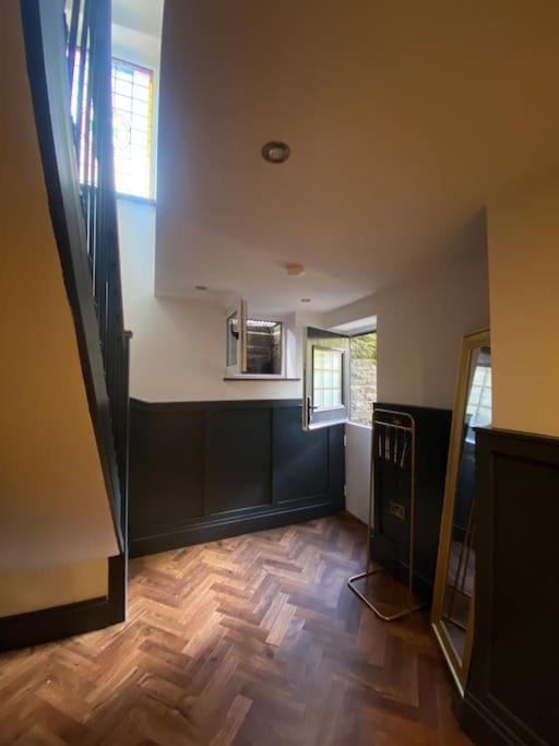 Unique Victorian Stable Conversion Halifax Exterior foto