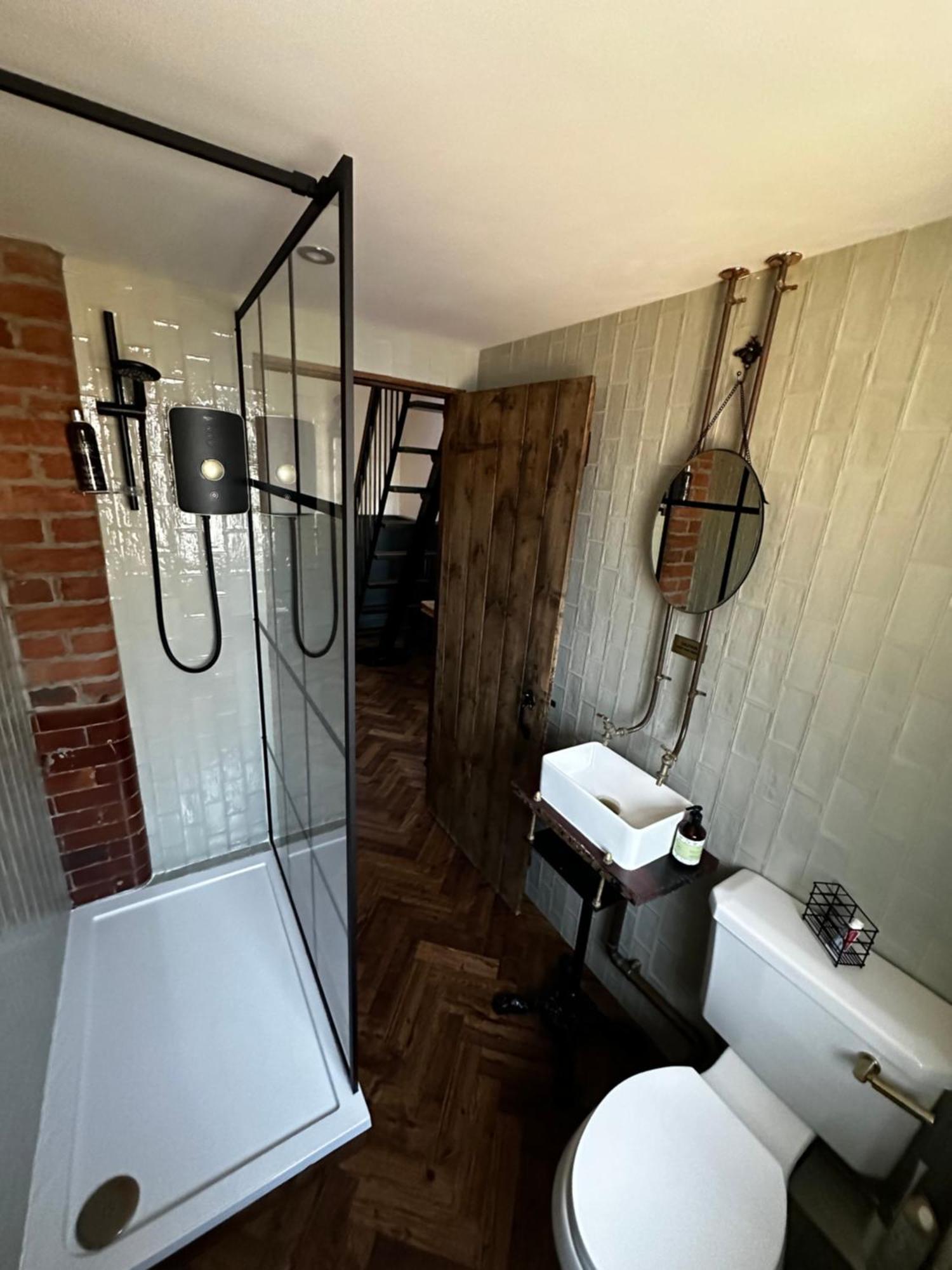Unique Victorian Stable Conversion Halifax Exterior foto